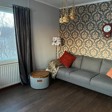 Beautiful Big With Spectacular Meteor Site View Nyaraló